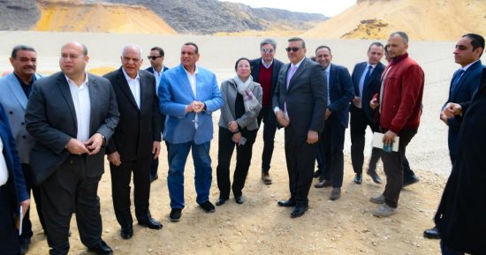 وزيرا البيئة والتنمية المحلية ومحافظ الجيزة يتفقدون منظومة التخلص الآمن من المخلفات