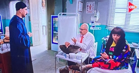مسلسل الكبير أوى الحلقة 16.. دكتور ربيع يستخدم عدة المحارة فى تجبيس رجل مربوحة