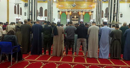 أجواء روحانية فى صلاة التراويح من مسجد أم القرى فى المنوفية.. فيديو