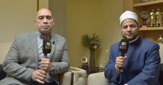 إمام مسجد الحسين: تضرعت ليلة كاملة فى المحراب من أجل الإنجاب