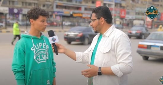 "معلومة وجائزة" على قناة الناس يسأل المارة "من النبى الذى يشبه سيدنا محمد؟"