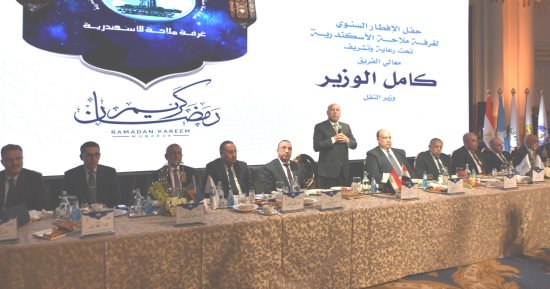 وزير النقل: مترو الإسكندرية يشكل نقلة نوعية كبيرة