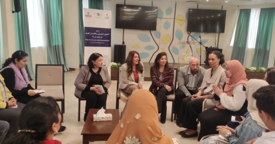الهيئة الإنجيلية تستعرض مع سفيرة أمريكا إنجازات مشروع تمكين الفتيات بالمنيا