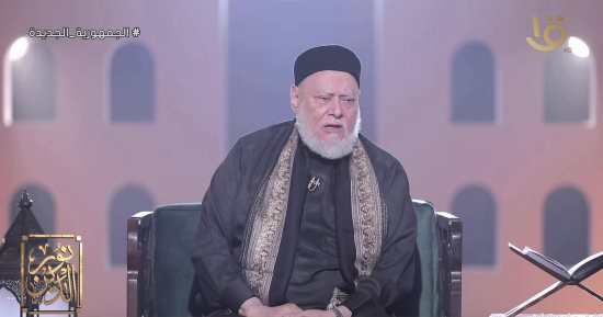 هل بناء المساجد على المقامات وزيارتها بدعة؟ على جمعة يجيب