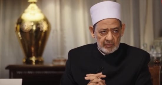 الإمام الأكبر: المجادلة فى حقوق الناس وأكلها والاعتداء عليها يعد من الكبر