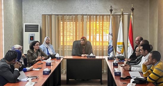 ندوة توعوية للمستثمرين ورفع كفاءة المرافق بمدينة السويس الجديدة