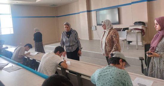 رئيس جامعة بنى سويف الأهلية يتابع سير امتحانات "الميدتيرم".. التفاصيل