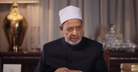الإمام الأكبر: البلاء فيه رحمة للعبد وتكفير للذنوب ونجاة من عذاب الآخرة