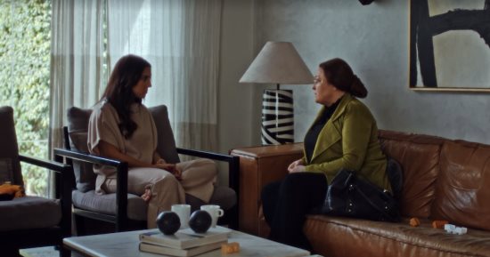 مسلسل بدون سابق إنذار الحلقة 8.. محاولات صلح من والدة حسن لزوجته نهى