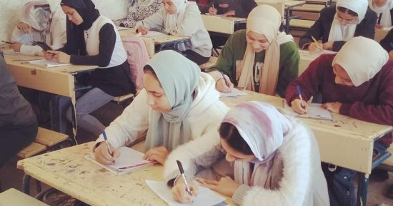 المدارس تواصل تقييم الطلاب فى امتحان شهر مارس