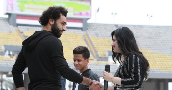 خير الملاعب.. مواقف إنسانية لا تنسى لنجوم المستطيل الأخضر 