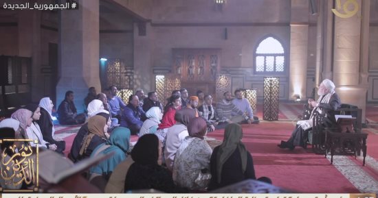 ما حكم استخدام وسائل تكنولوجية يتردد أنها أذرع لعبدة الشيطان؟ على جمعة يوضح
