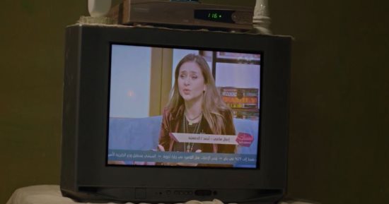 مسلسل فراولة الحلقة 11.. نيللى كريم تواجه هجوما حادًا بعد لقاء تليفزيوني