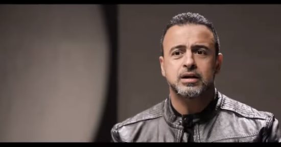 مصطفى حسنى بقناة الناس: الله لا يمل حتى تمل ويقبل منك القليل من العبادة