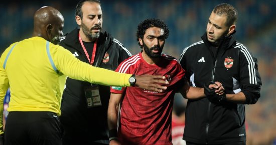 Hussein Al-Shahat a été transporté à l’hôpital suite à une blessure survenue lors du match contre Simba… et il a subi des radiographies… photos