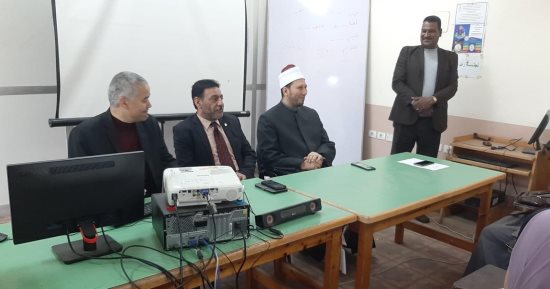وكيل منطقة الإسكندرية الأزهرية يشارك في ورشة عمل "المهام الأدائية"