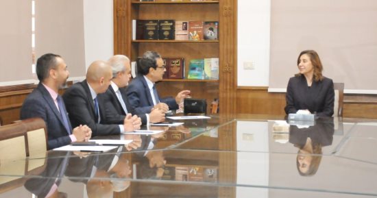 وزيرة الثقافة تلتقى مجلس إدارة اتحاد الناشرين المصريين لبحث سبل التعاون