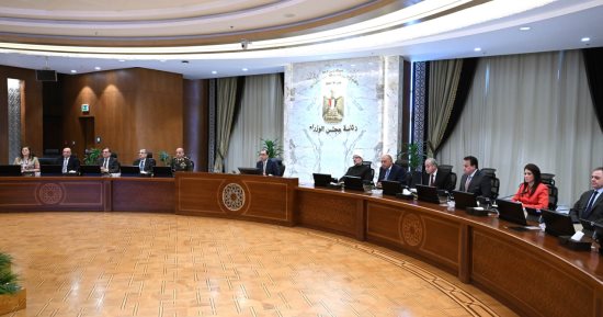 مجلس الوزراء يخصص قطعتى أرض لوزارة الطيران لإقامة مطار رأس الحكمة الدولى