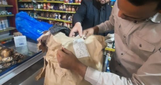 حماية المستهلك بالأقصر يقود حملات على 40 منشأة بأول أيام عيد الفطر.. صور