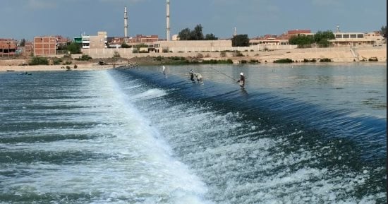الصيد وسط قناطر زفتى.. أحلى خروجة فى العيد لهواة الصيد.. فيديو