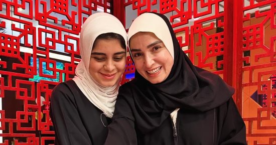 ابنة أشرف زكى تنشر صورا جديدة خلال أداء العمرة.. وروجينا: ربنا يسعد قلبك