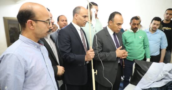 خروج عدد من المصابين فى حادث انفجار أسطوانة بوتاجاز بحفل زفاف بالمنيا