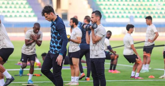 على ماهر يرفع الحمل البدنى للاعبى المصرى استعدادا لفاركو.. صور