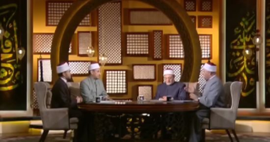 هل الوضوء شرط لسجدة الشكر؟ اعرف آراء مجلس الفقه