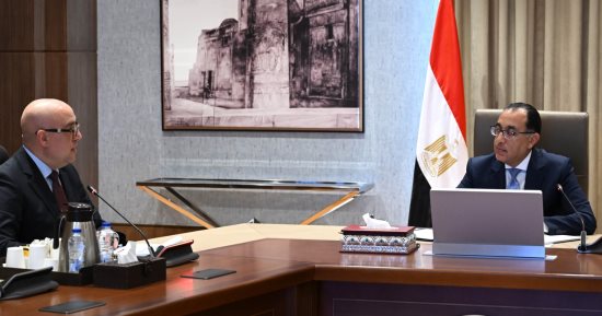 مدبولى يتابع موقف تقنين الأراضى المنقولة من جهات الولاية للمدن الجديدة
