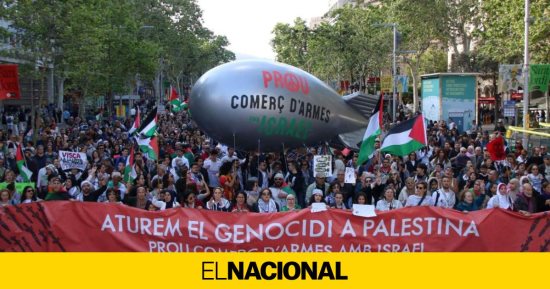 مظاهرات حاشدة فى برشلونة لدعم غزة ومطالبة الحكومة بقطع العلاقات مع إسرائيل