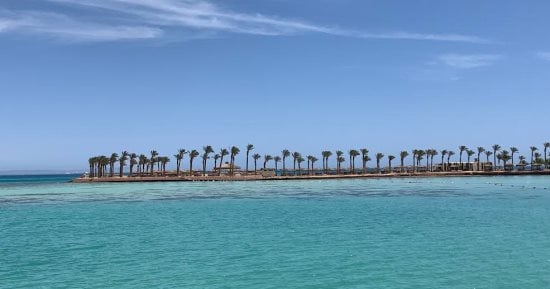 مصرع 6 أشخاص وإنقاذ 29 آخرين فى غرق غواصة سياحية بالغردقة