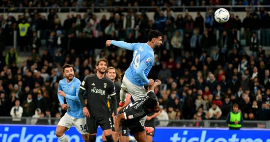 لاتسيو يفاجئ يوفنتوس بهدف فى أول شوط من نصف نهائى كأس إيطاليا.. فيديو