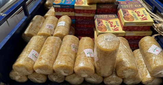 ضبط مواد غذائية وزيوت طعام فاسدة فى حملة تموينية بالفيوم