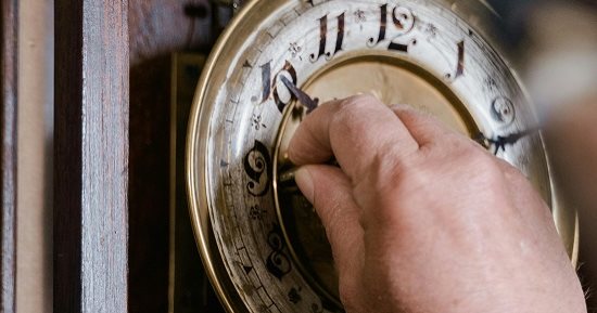 فوائد لا تعلمها عن تطبيق التوقيت الصيفي.. قبل تنفيذه يوم الجمعة