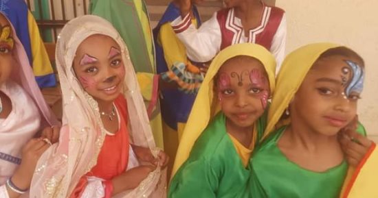 "حياة كريمة" تسعد الشباب والأطفال بقرى أسوان بقوافل الفرحة.. صور