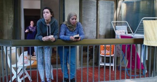 جيران الهنا.. 4 أبراج يمكنها تكوين صداقة قوية وعلاقة طيبة بجيرانهم