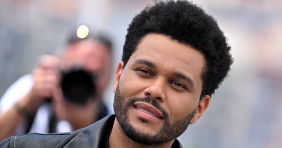 المغنى العالمى The Weeknd يتبرع بـ 2 مليون دولار لصالح الأسر في غزة