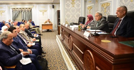 "محلية النواب" توصى بالالتزام بالجدول الزمنى لمشروعات البنية الأساسية