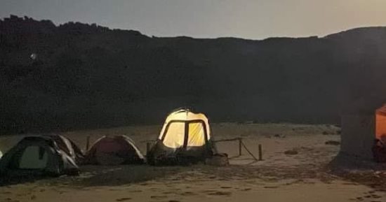 " سفارى الليل الطويل" الأكثر طلبا من السياح الأوروبيين فى مرسى علم.. الألمان والايطاليون يشاهدون النجوم من الصحراء..تجهيز الطعام والشراب والمخيمات فور الوصول.. واستمتاع بشروق الشمس.. صور