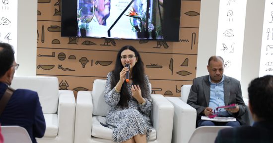 جناح مصر في معرض أبو ظبى يحتفي بالروائية ريم بسيوني