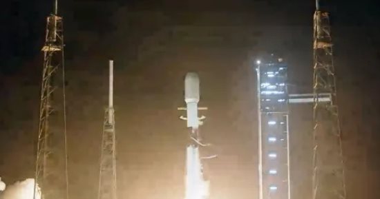 صاروخ SpaceX يطلق قمرًا صناعيًا للتليفزيون الأوروبى ويحقق الهبوط الـ 250