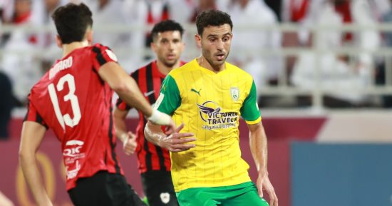 حمدي فتحي أساسيا مع الوكرة ضد الشحانية في الدوري القطري
