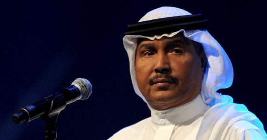تفاصيل إصابة المطرب السعودي محمد عبده بالسرطان.. فيديو