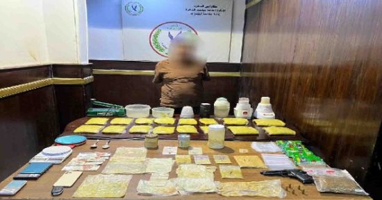 الداخلية تواصل شن حملاتها الرقابية.. ضبط دولارات بقيمة 12مليون جنيه و12طن سلع مدعمة قبل بيعها بالسوق السوداء.. ضبط 246 قضية مخدرات واقتحام وكرا لتصنيع البودر المخدر..وتحريز 131 قطعة سلاح وتنفيذ 58 ألف حكم قضائى