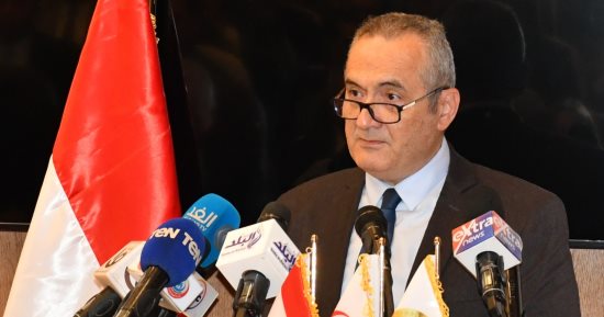 المستشفيات التعليمية تعقد المؤتمر السنوى لمعهد الكلى والمسالك البولية