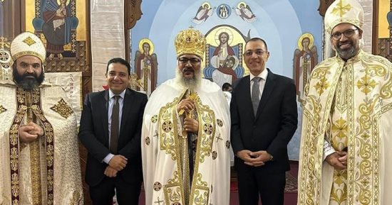 السفير المصرى ببوليفيا يزور كاتدرائية سانتا كروز للتهنئة بعيد القيامة