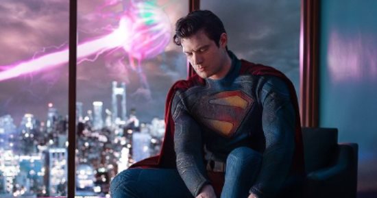 أول صورة لـ ديفيد كورنسويت بشخصية Superman فى فيلم جيمس جان الجديد