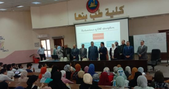 رئيس جامعة بنها لطلاب كلية الطب: الدولة المصرية تولى القطاع الصحى اهتماما كبيرا