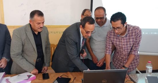 محافظ شمال سيناء يطلق كارت الفلاح إلكترونيا.. صور