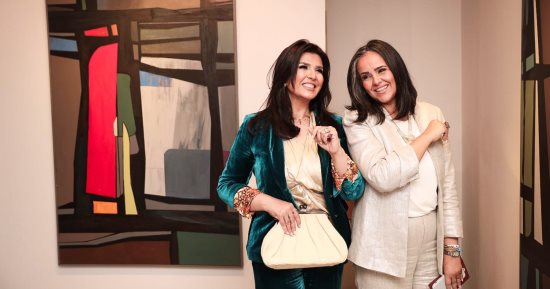 الفن – منى الشاذلى تحتفل بافتتاح معرض شقيقتها الفنانة التشكيلية مروى الشاذلى – البوكس نيوز